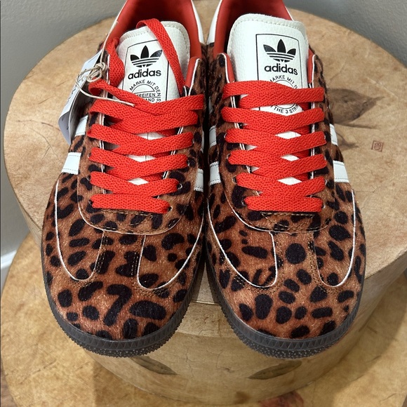 Adidas Samba Sneakers - Picture 2 of 12